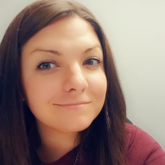 Meet your Posher, Haley - Picture 2 of 2